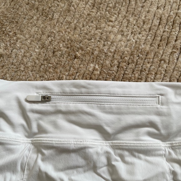 SOLD Lululemon pace rival skirt - Picture 4 of 5